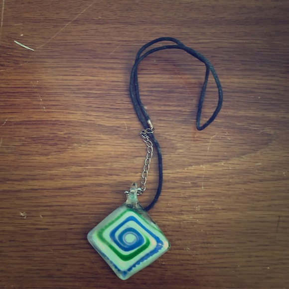 Jewelry - Glass necklace